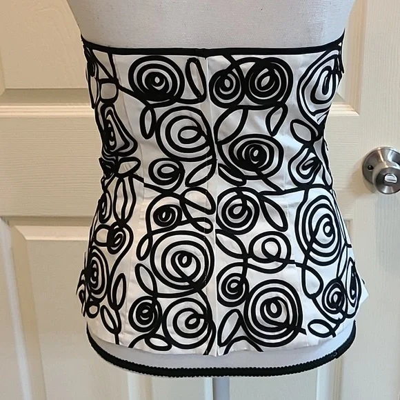 White House Black Market Bustier - Picture 3 of 13